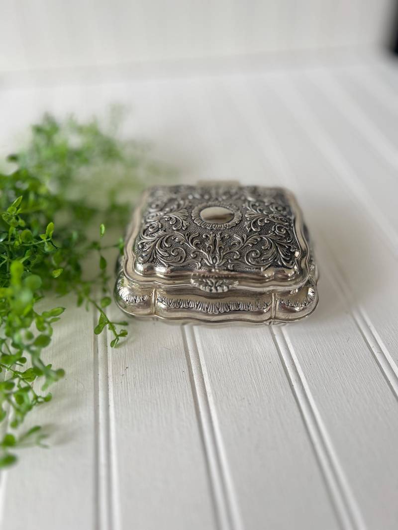 Vintage Silber Platte Box Godinger Schmuck Halter Schmuckstück Catchall Retangle von VintageLadybyTiffany