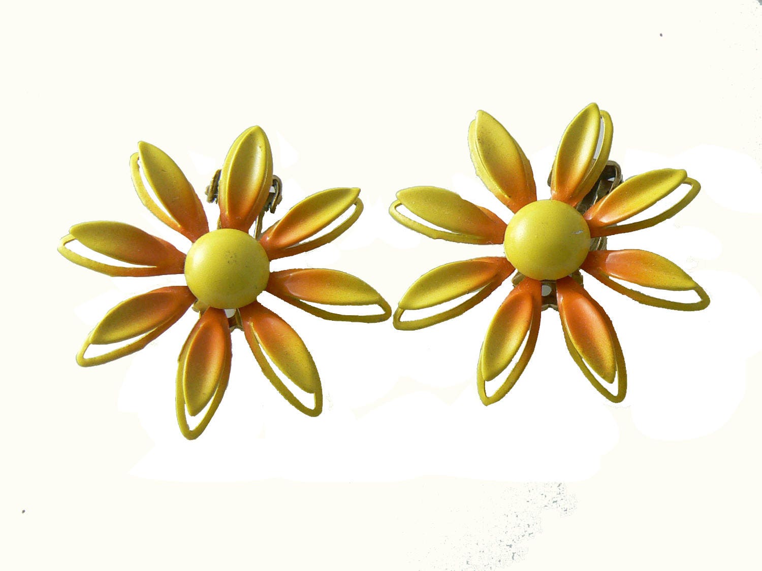 Tangerine Lemon Emaille Blumen Ohrringe Einzigartiger Vintage, Antik, Kostüm Und Nachlass Schmuck von VintageLaneJewelry