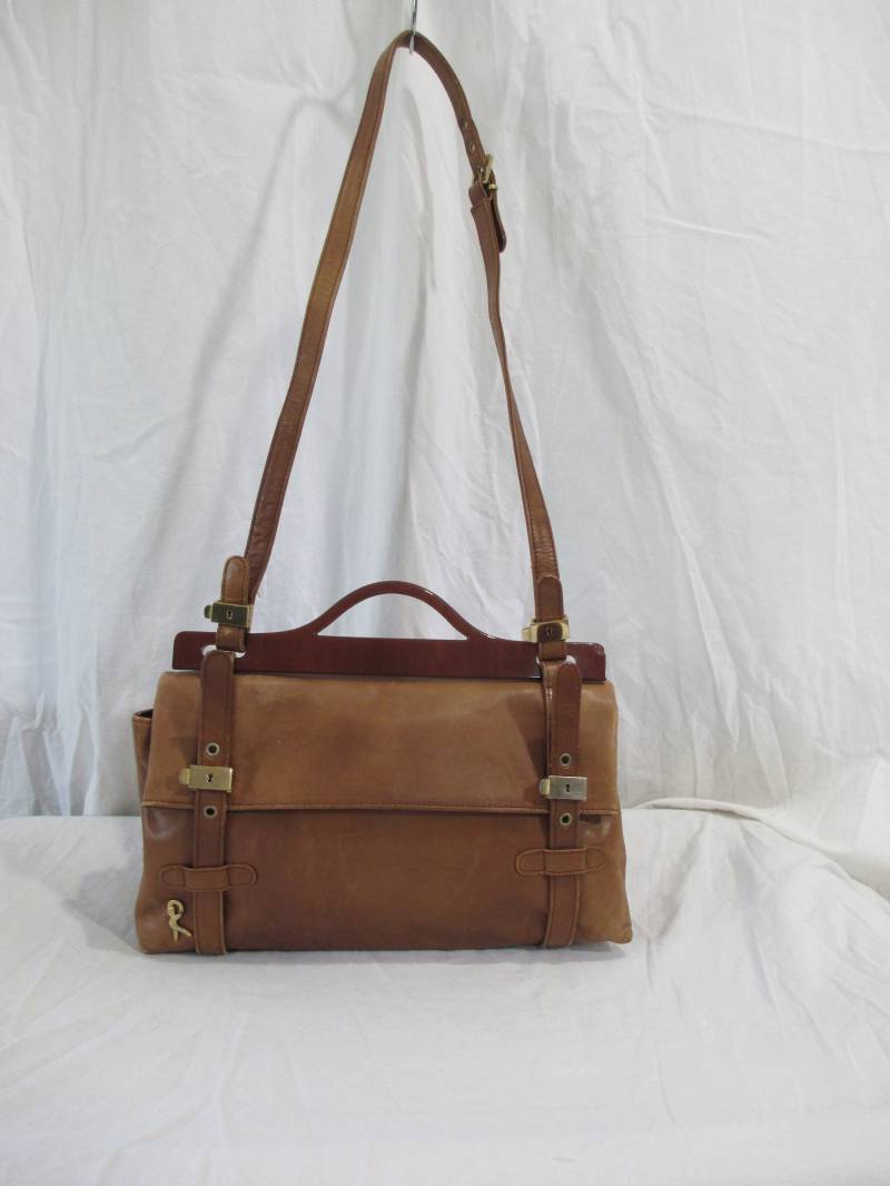 Seltene Echte Roberta Di Camerino Umhängetasche Aus Hellbraunem Leder Mit Lucitegriff von VintageLeatherPurses