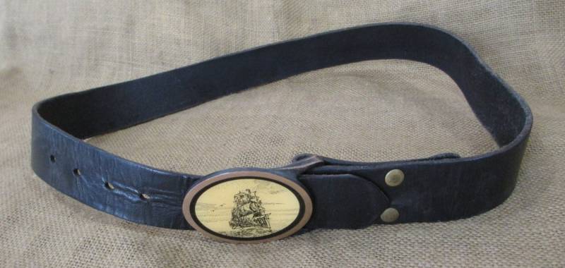Seltene Vintage Tech Ether Gilde Gürtelschnalle Und Gürtel Aus Massivem Messing von VintageLeatherPurses