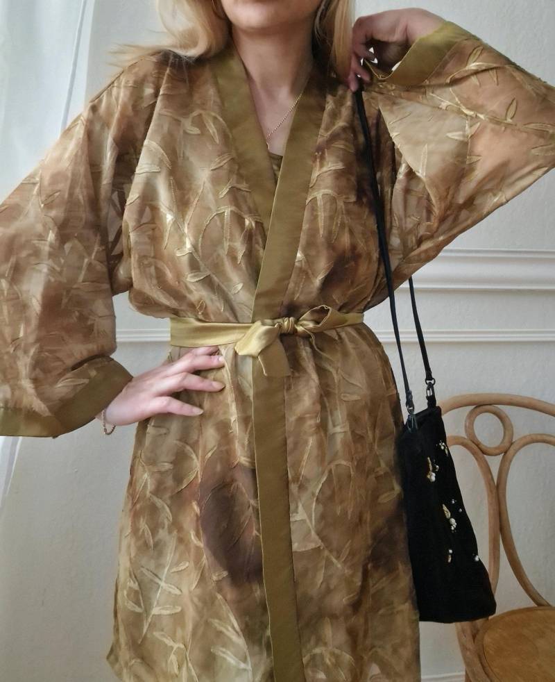 Vintage 1990Er Jahre Zweiteiliges Set Bestehend Aus Einem Babydoll-Kleid Satin Und Einer Passenden Chiffon-Robe in Olive | Nachtwäsche Boho von VintageLovablesShop