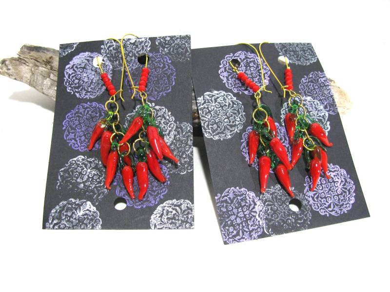 Handgemachte Ohrringe Mit Glas Red Hot Chili Peppers Charme/Lange Rote Paprika Baumeln Und Tropfen Pfeffer von VintageLoveBoutique