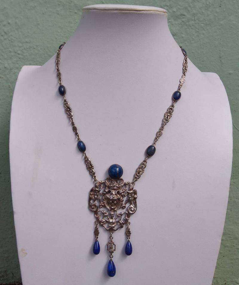 Peruzzi Italien Vintage Engel Göttin Verzierten 800 Silber Lapis Baumelt Halskette von VintageLovedOne