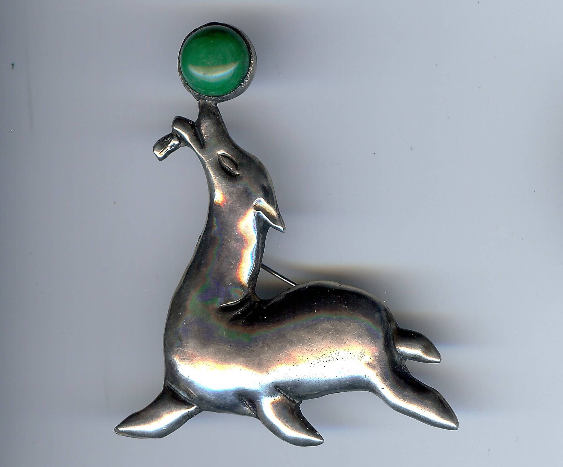 Vintage 1940 Mexican Silber Silber Seelöwen Siegel Mit Grünen Calcit Cabochon Kugel Stift von VintageLovedOne