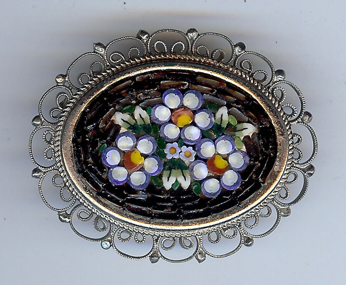 Vintage Italien Verzierten Rahmen Silber Micro Mosaik Blumen Pin Brosche von VintageLovedOne