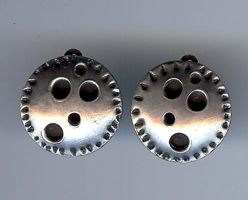 Vintage Sehr Coole Modernist Sterling Silber Krater Ohrclips von VintageLovedOne