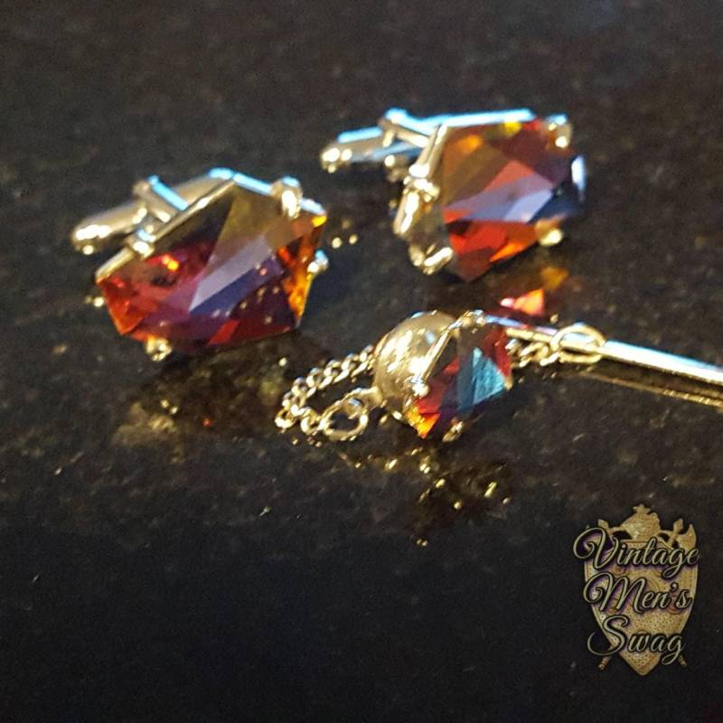 Sie Tanzen Mit Dem Licht Vintage Manschettenknöpfe Swank Kristall Krawatte Tack Angeboten Von Men's Swag Nf-1 von VintageMenSwag