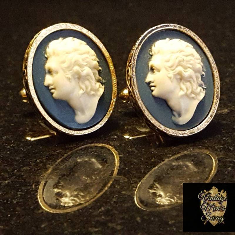 "Vintage-Manschettenknöpfe Dante Museum Meisterwerke "Beethoven" Angeboten Von Vintage Men's Swag Hx-1." von VintageMenSwag