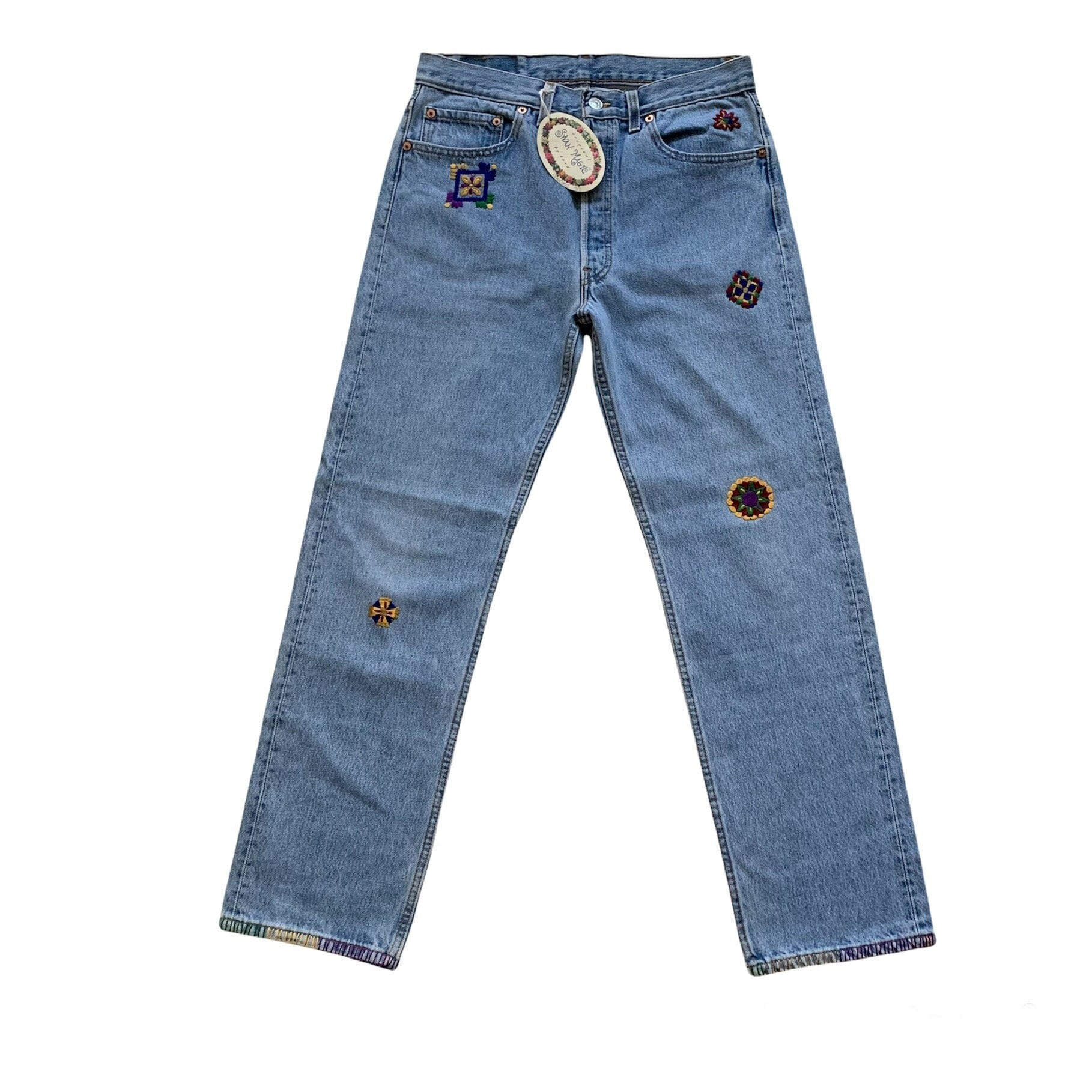 Vintage 1990Er 90Er Schwan Magie Custom Bestickt Levis Jeans Made in Usa Damen Größe W32 X L30 von VintageMensGoods