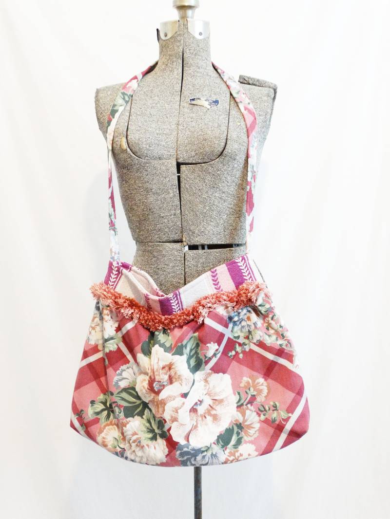 Vintage Rindenstoff Blumendruck Umhängetasche Handtasche Geldbörse Mit Fransenbesatz von VintageMinks