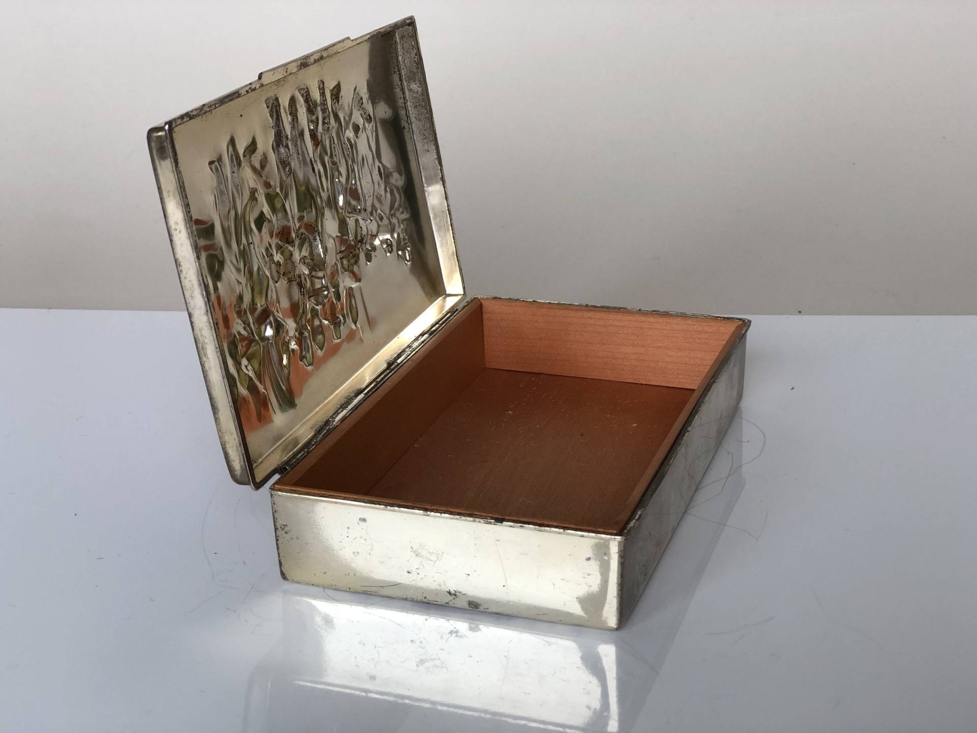 Mittelalterliche Vintage Box Aus Europa, Metallbox Für Schmuck von VintageMuseumShop