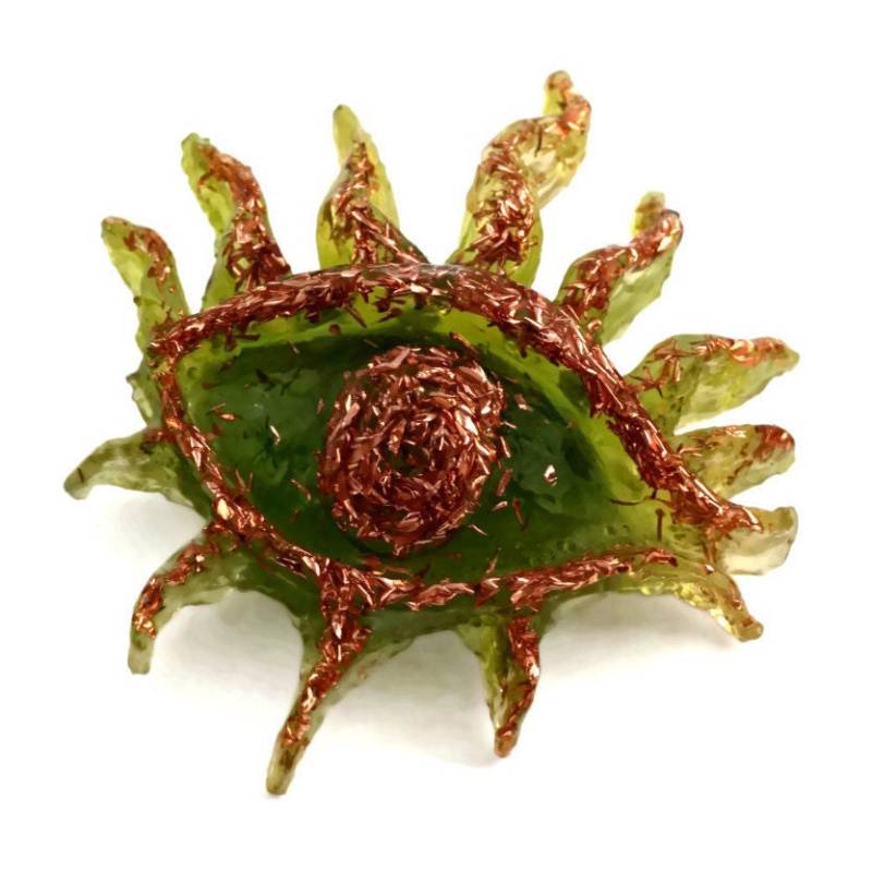 Vintage Massive Linke Auge Gemeißelte Harz Goldflocken Brosche von VintageNMode