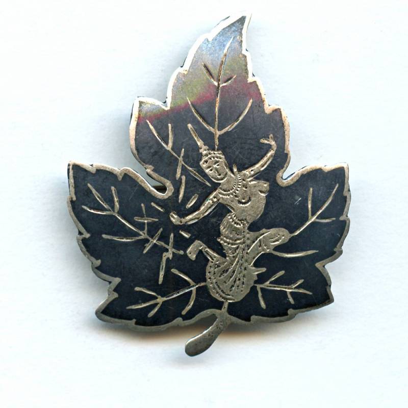 sterling Ahornblatt Niello Brosche Black Siam Thailand Silber Etched Pin 1032 sterling Ahornblatt Niello Brosche Black Siam Thailand Silber Etched Pin 1032 von VintageNecessities