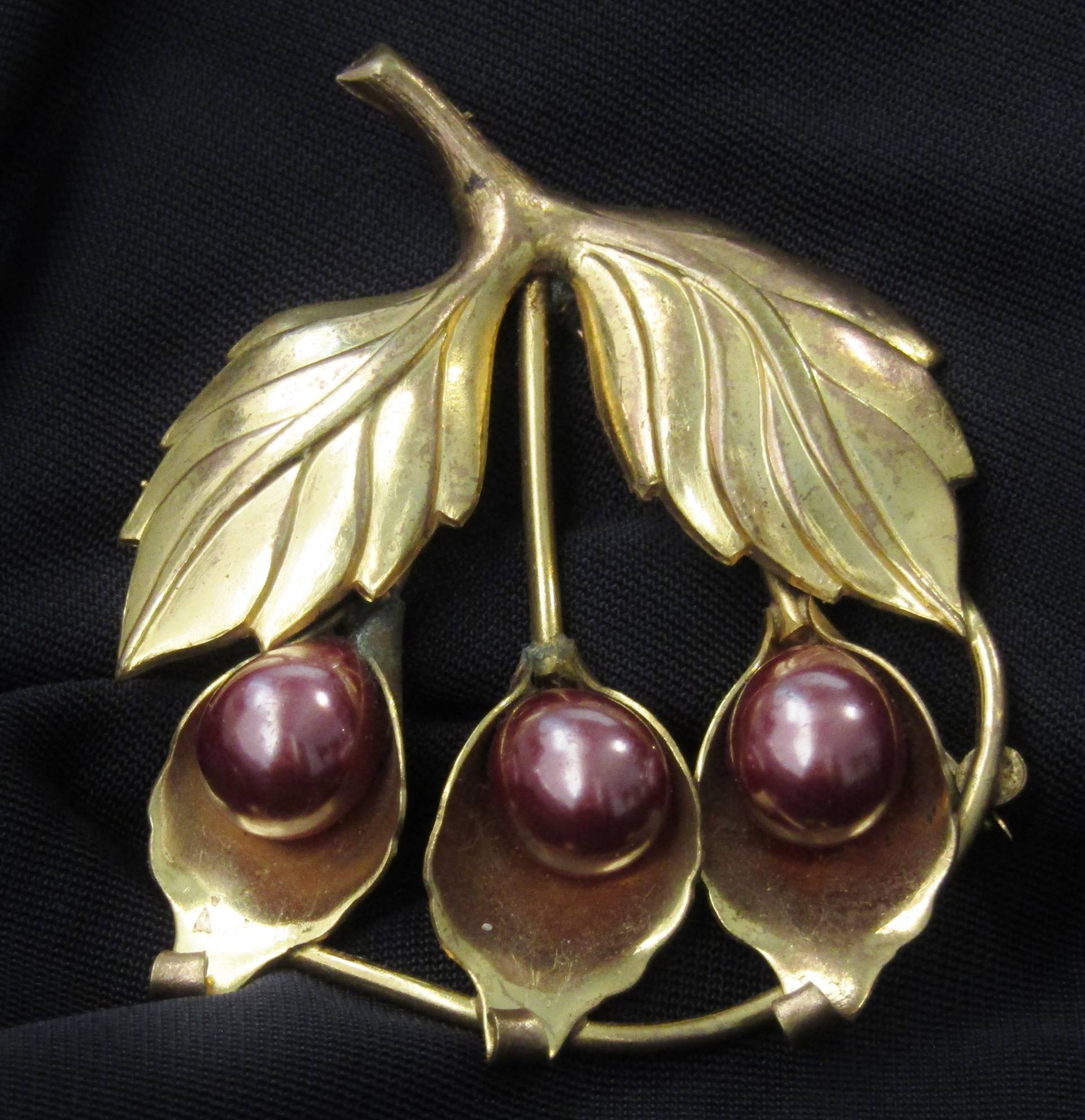 Vintage Messing Blätter Und Calla Lilly Brosche Anstecknadel Vintage Messing Blätter Und Calla Lilly Brosche Anstecknadel von VintageObjectsShoppe