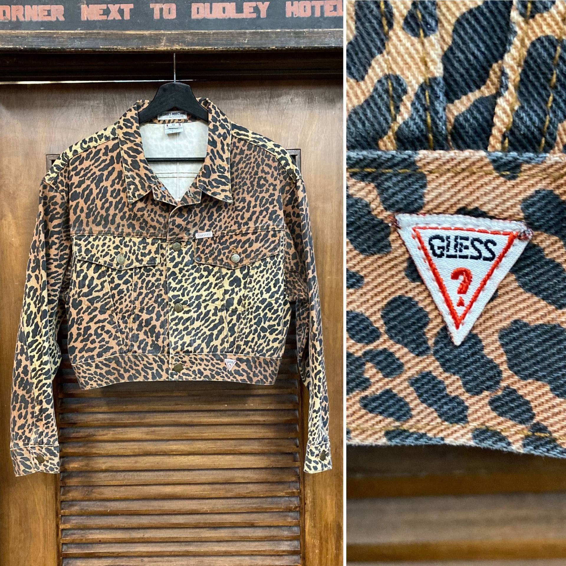 Vintage 1980Er "Guess" Marke Leopard Denim Cropped New Wave Jacke, 80Er Jahre Animal Print, Jean Kleidung von VintageOnHollywood