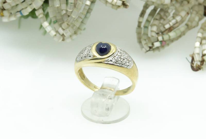 Damenring Gold 585/- Gelbgold 14K Mit Saphir in Herzform Und 14 Diamanten - Cabochon Gewicht Ca. 4.4 Gramm Geschenk Massiver Goldring von VintageOrganaut