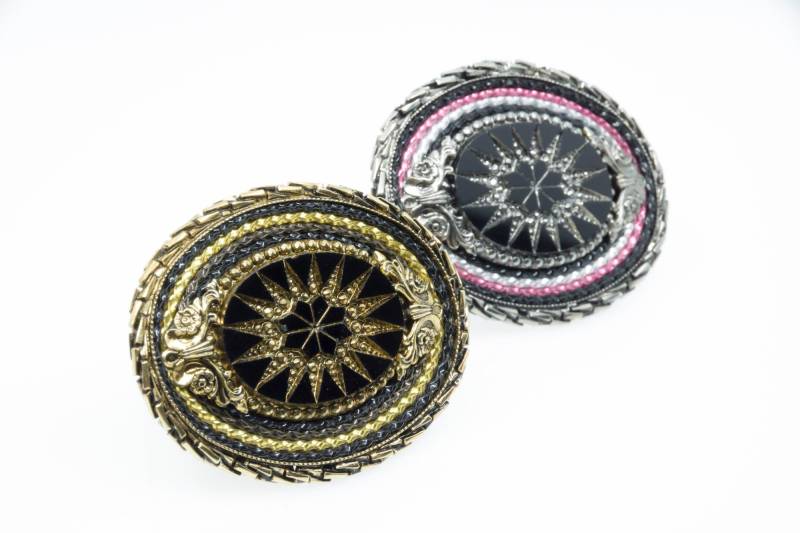 Signierte Ovale Brosche Vintage 80Er Jahre "W. Germany"sternförmige Wunderschöne Verzierung - Brooch 80S Filigree Ornamental Oval Shape von VintageOrganaut