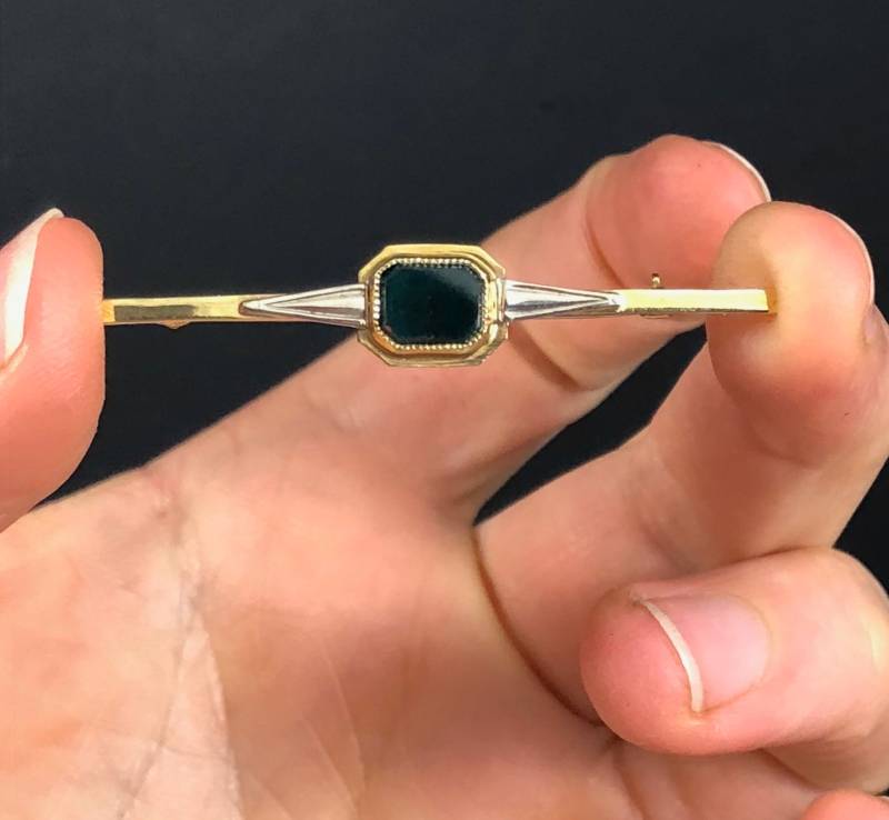 Eaton's Canada Antique Art Deco 10K Gelbgold Blutstein | Heliotrope Brosche Eaton's Canada Antique Art Deco 10K Gelbgold Blutstein | Heliotrope Brosche von VintagePrairieGems