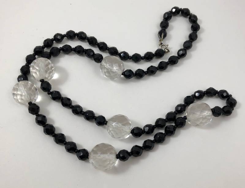 Vintage Art Deco 1920Er Jahre Flapper Ära Französisch Jet Schwarz Und Kristall Perlen Lange Halskette von VintagePrairieGems