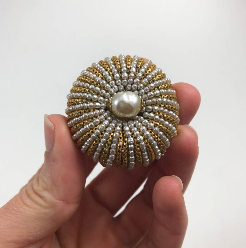 Vintage Miriam Haskell Faux Barock Und Samen Perle Kuppel Brosche von VintagePrairieGems
