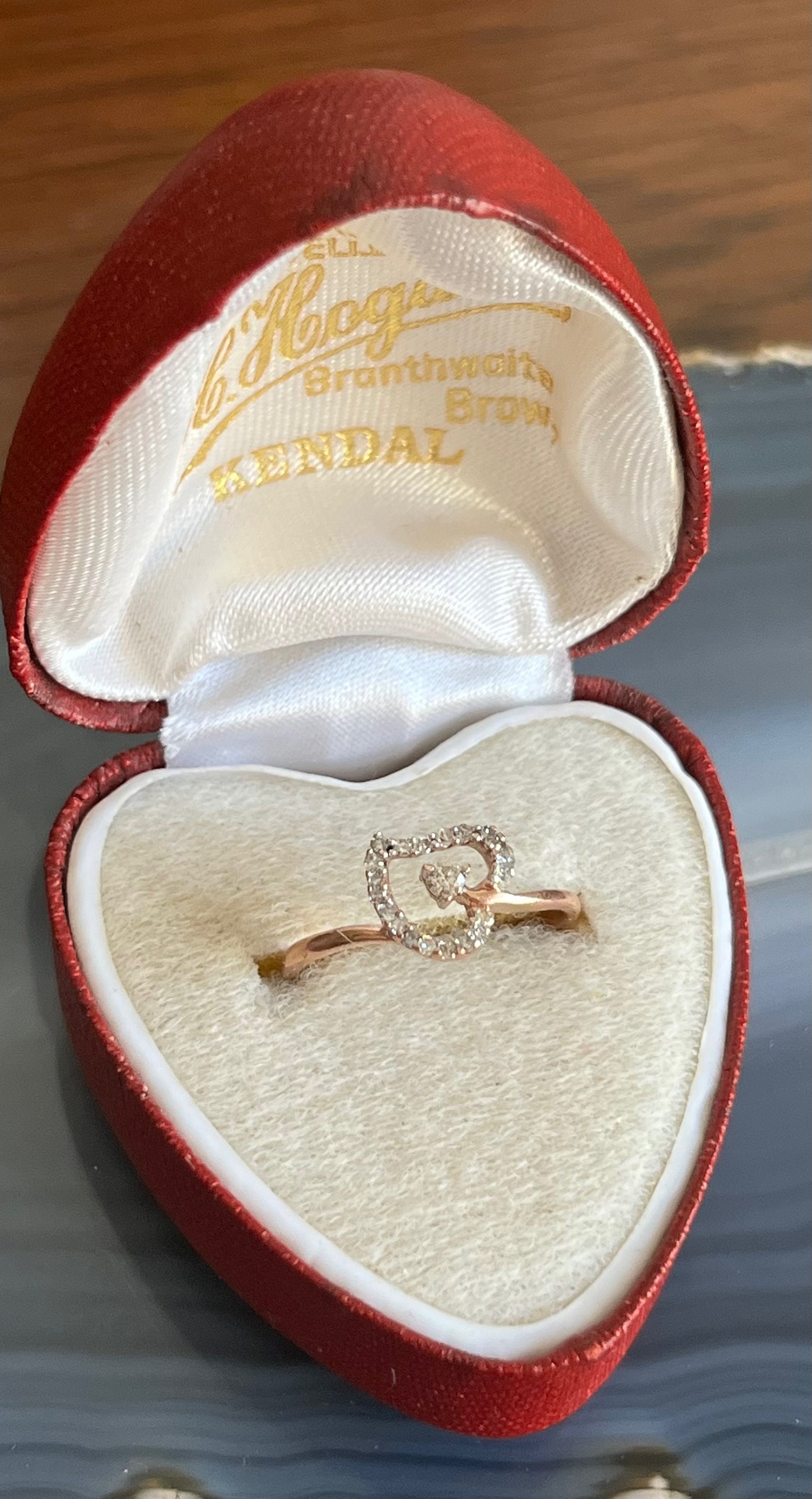 Zierlicher Vintage 10K Rosegold Diamant Herz-Blatt Damen Sweetheart Ring von VintagePrairieGems