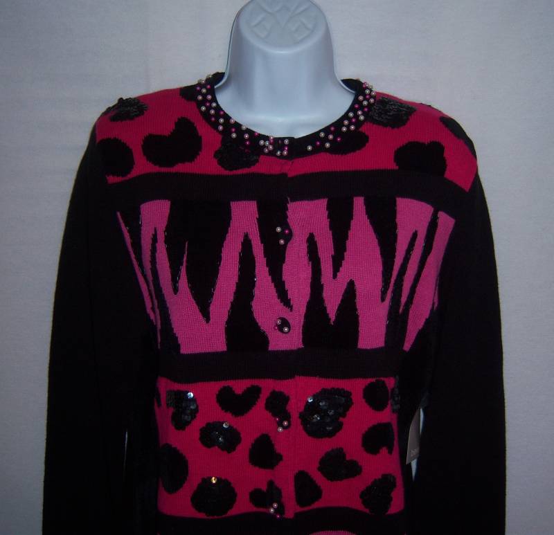 Vintage Berek Schwarz Hot Pink Fuschia Perlen Tier Druck Baumwolle Pullover Medium M Deadstock Nos Neu Mit Etikett von VintagePrepGirl