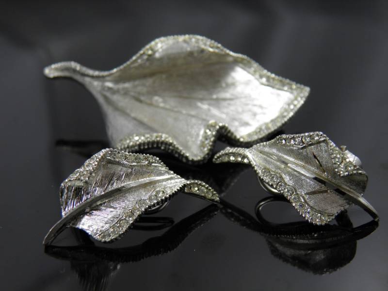 Bsk-Satz Von Silberton Ginkgo Blatt Brosche Pin Und Ohrringe Mit Strass von VintagePresentations