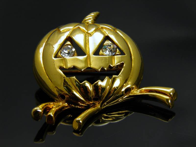 Vintage Avon Jack O Lantern Kürbis Pin in Gold Ton Einstellung Mit Strass Augen von VintagePresentations