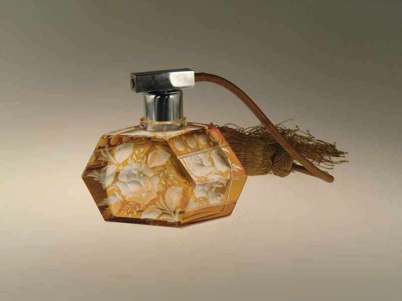 Boho Czech Art Deco Bernstein Handschliff Zu Klarglas Parfum Flacon Von Karel Palda von VintageRetroEu