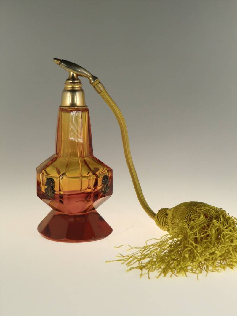 Boho Czech Art Deco Bernsteinschliff Glas Parfum Flakon Mit Kamee Von Moser von VintageRetroEu