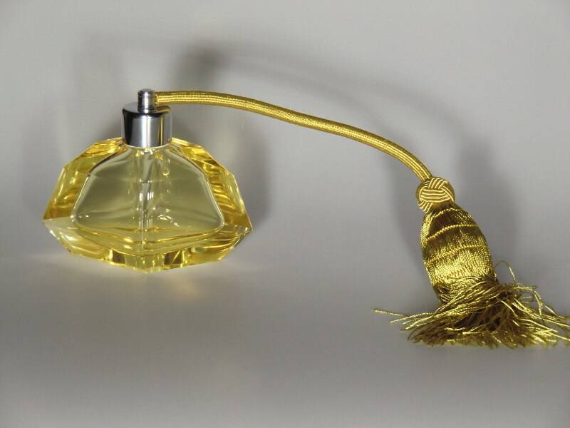 Boho Czech Art Deco Gelb Geschliffenes Glas Parfum Flacon von VintageRetroEu