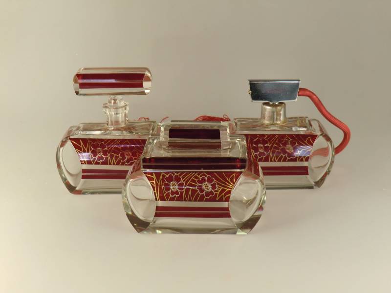 Boho Czech Art Deco Glas Parfüm Flasche Pulverdose Dose Flacon Zerstäuber Vanity Set Von Karel Palda Haida von VintageRetroEu