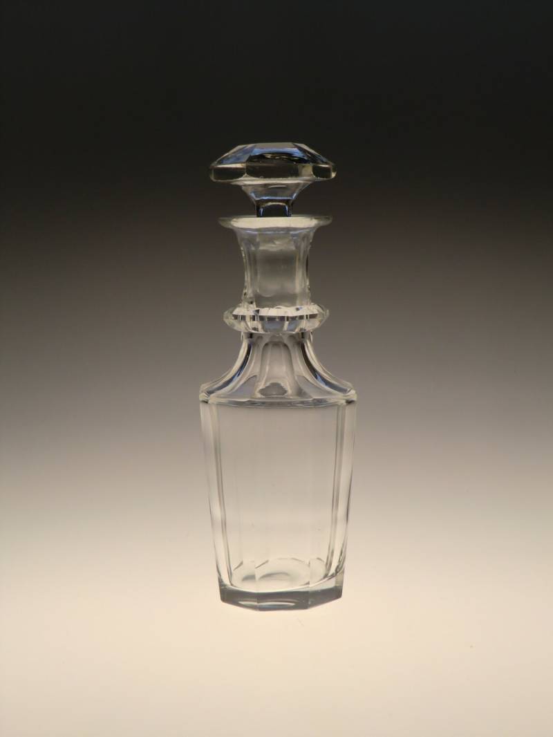 Boho Czech Art Deco Handausgeschnittenes Glas Parfüm Flacon von VintageRetroEu