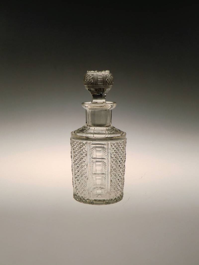 Boho Czech Art Deco Handgeschliffene Glas Parfüm Flasche Flacon von VintageRetroEu
