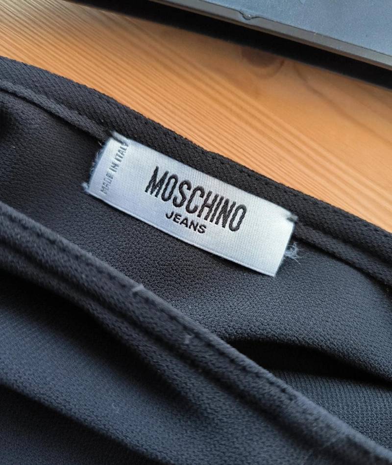 Moschino Vintage Rock in Größe 42 Moschino Vintage Rock in Größe 42 von VintageRetroWOW
