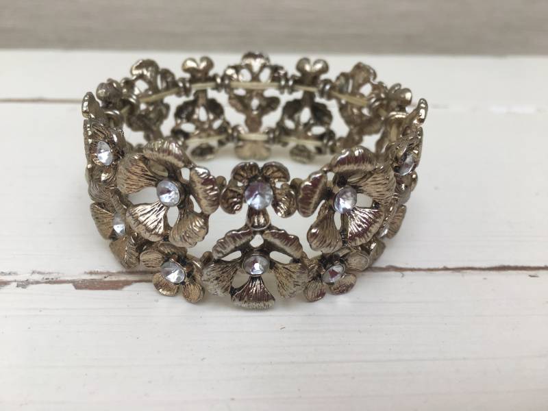 Pretty Rose Gold Coloured Bracelet With Crystals von VintageReusedReloved