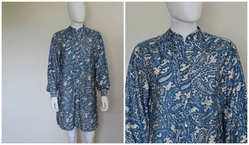 Vintage 1960Er Blau Weiß Hippie Boho Paisley Print Langarm Button Up Kleid Stehkragen Von Shipn "Shore Medium von VintageRiteCo