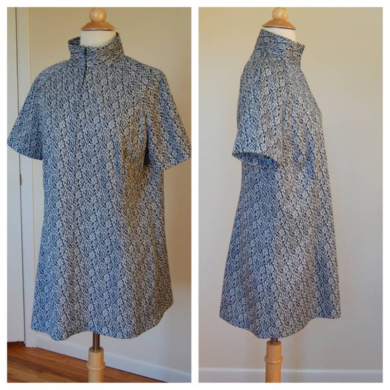 Vintage 1960Er Zip Up Blau Grau Paisley Print Rollkragen V-Ausschnitt Mod Gogo Mini Kleid Tunika Unmarkiert Größe Small/Medium von VintageRiteCo