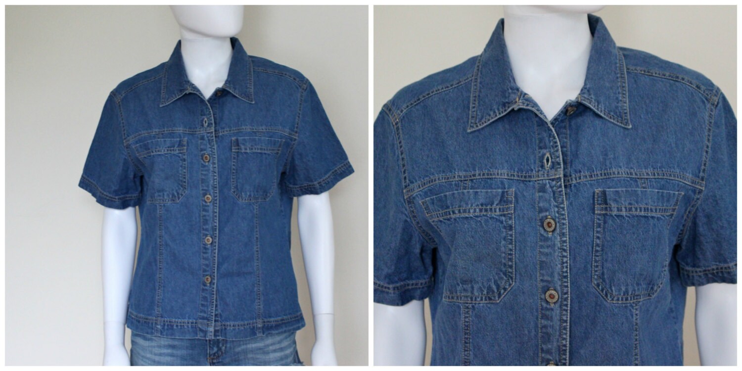 Vintage 1990Er Blue Denim Button Up Kurzarm Kragen Hemd Von Bill Blass Jeans Größe Medium 100 % Baumwolle von VintageRiteCo