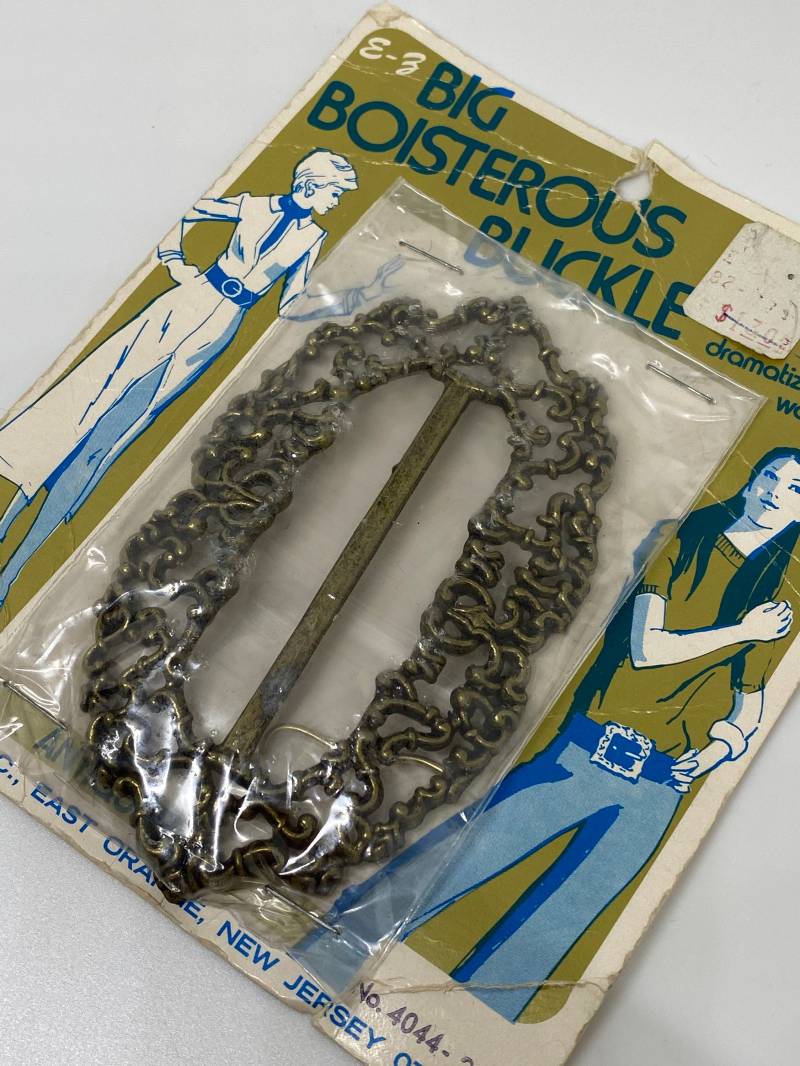 Vintage 70's Messing Gürtelschnalle | Noch in Verpackung/Von E-Z Buckle Inc von VintageRiverCity