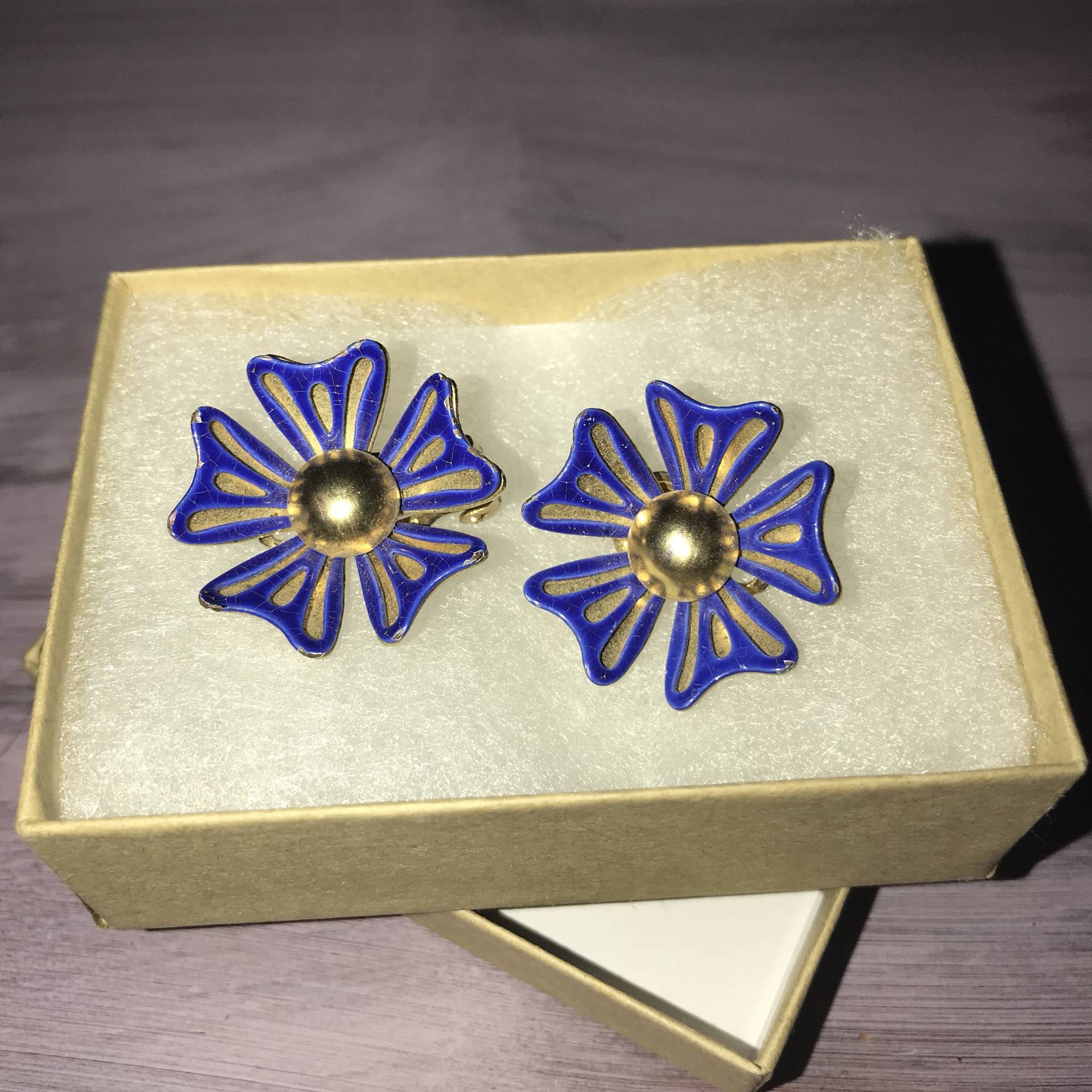 Vintage Blaue Blumen Ohrclips von VintageRiverCity