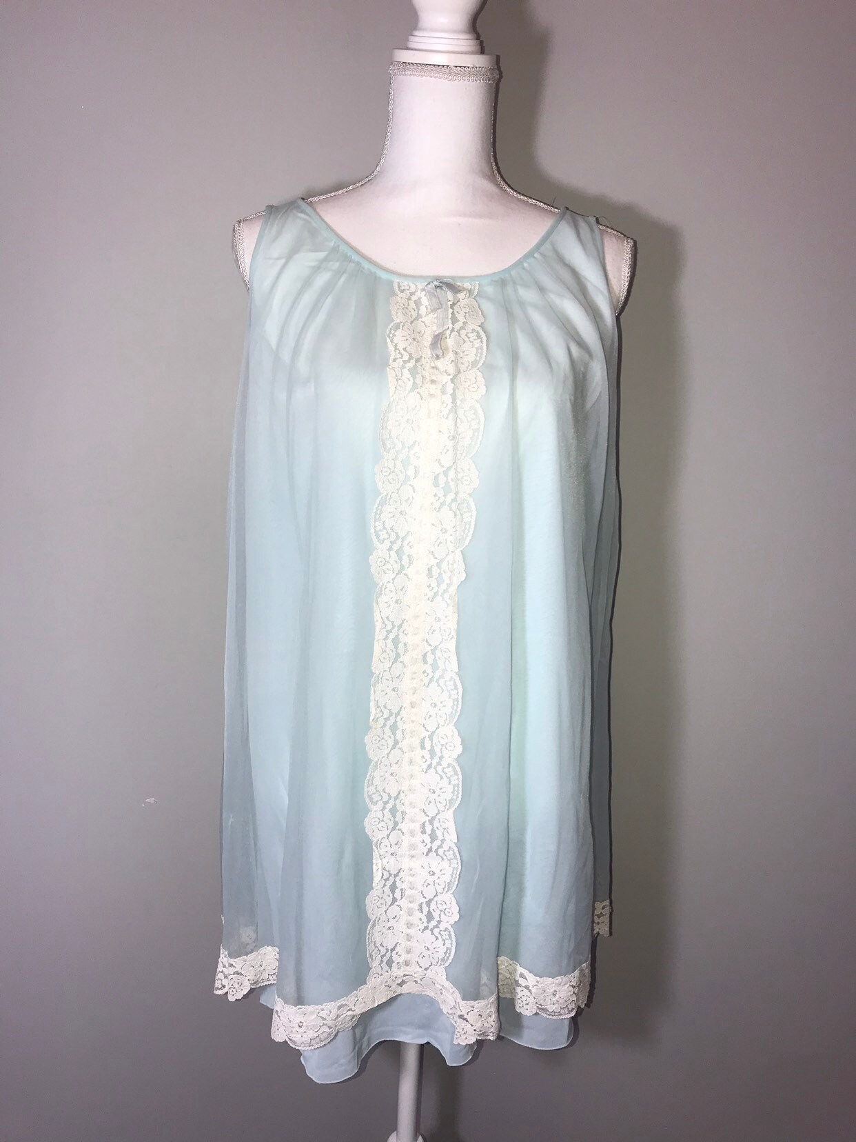 Vtg 60Er Jahre Eisblaues Babydoll Nachthemd/Größe M von VintageRiverCity