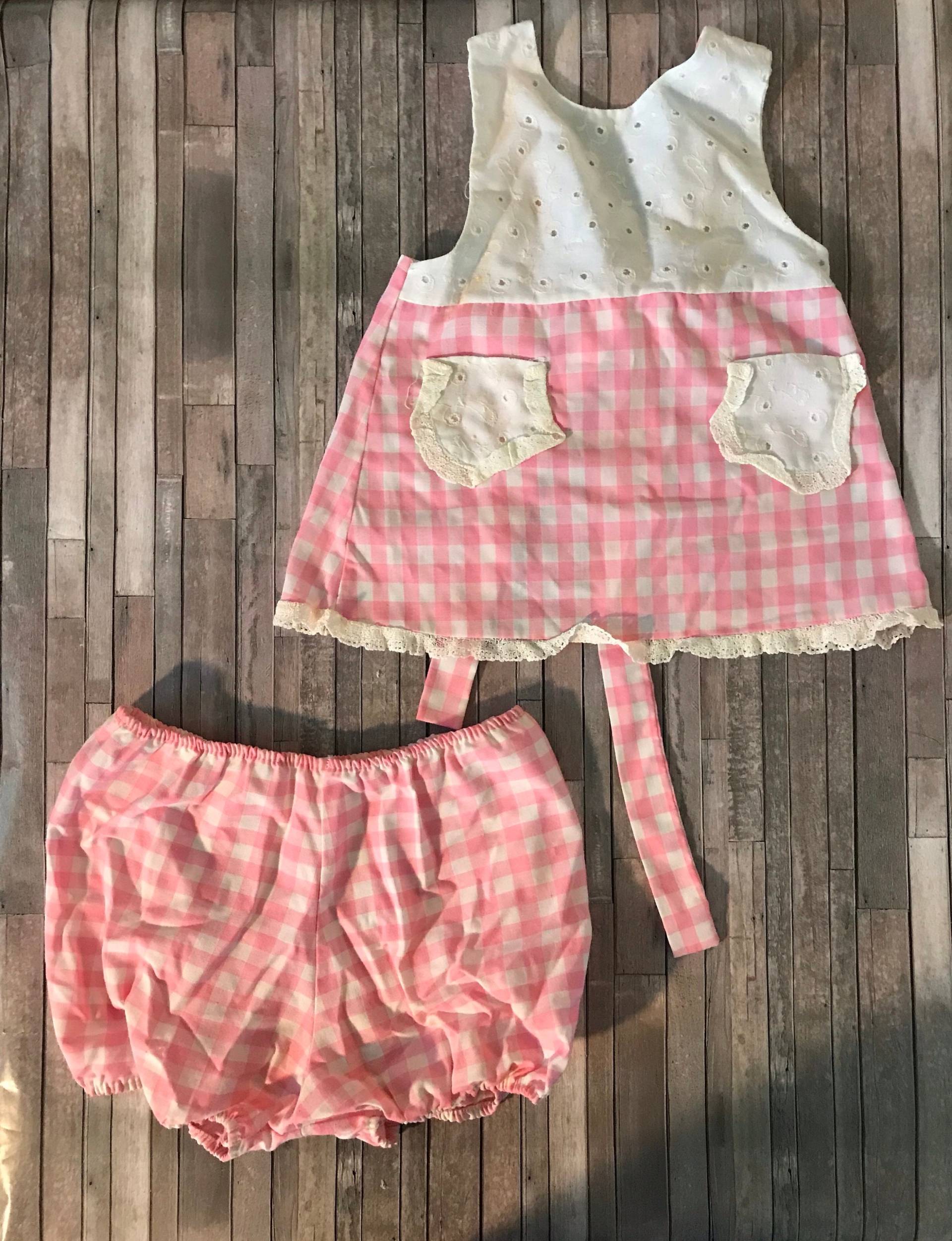 Vtg 70Er Jahre Pink Gingham Kinderschürze Und Pumphose Set/Erscheint Handgefertigt von VintageRiverCity