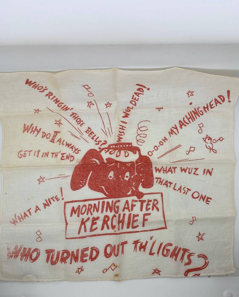 Vtg50's Halstuch Morning After Mit Rotem Elefant - Bandana von VintageRiverCity