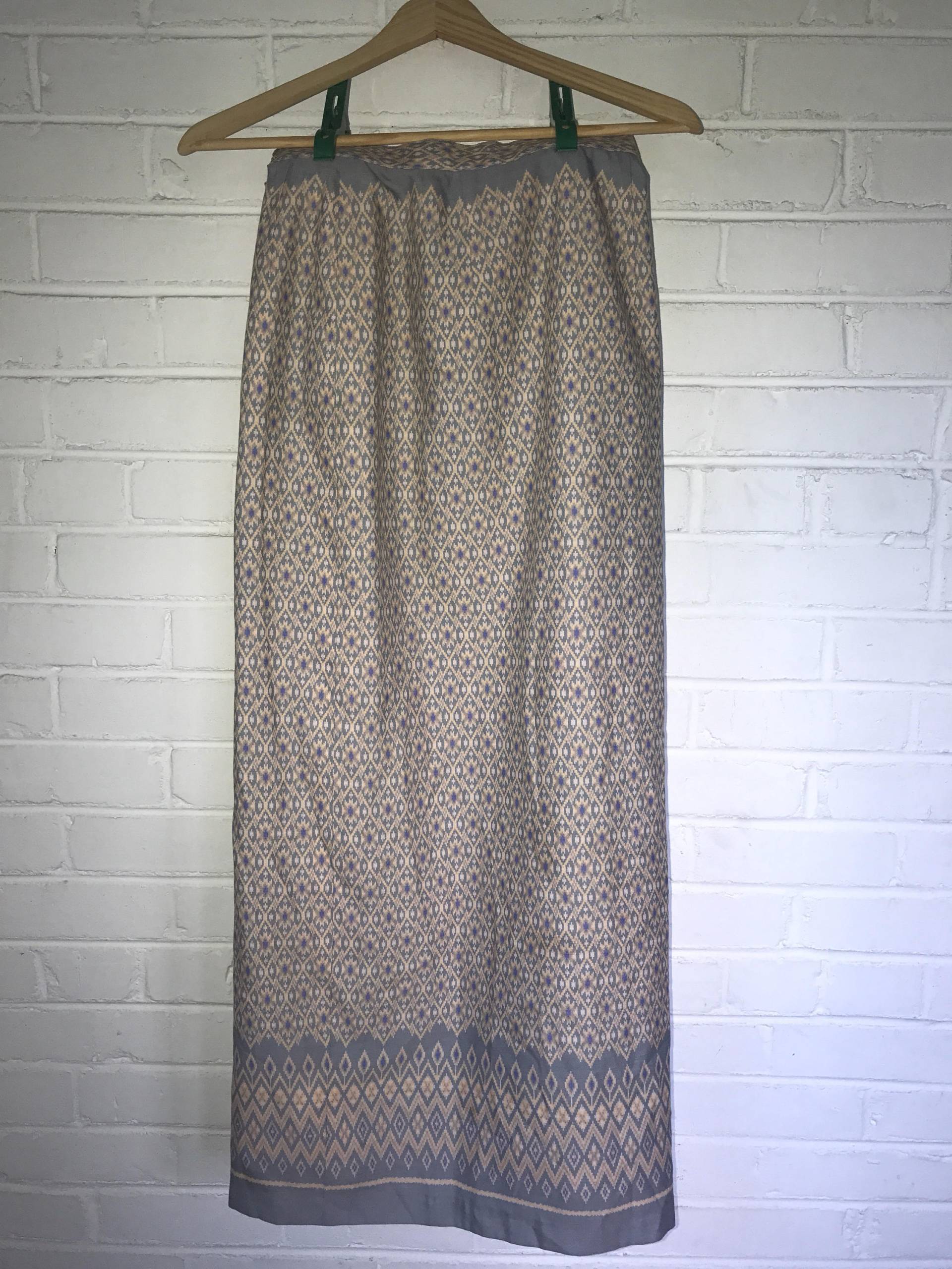 Vtg80's Rock - Grau Gemusterter A-Linien Mit Schlitz/Größe Xs/S von VintageRiverCity