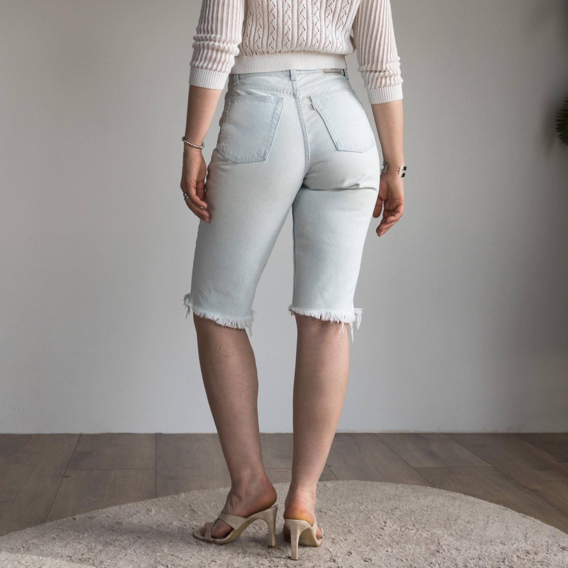 Levi's Vintage High-Waisted Denim Cut-Off Shorts | Mom Fit Cutoffs Damengröße M/L von VintageShopGertrude