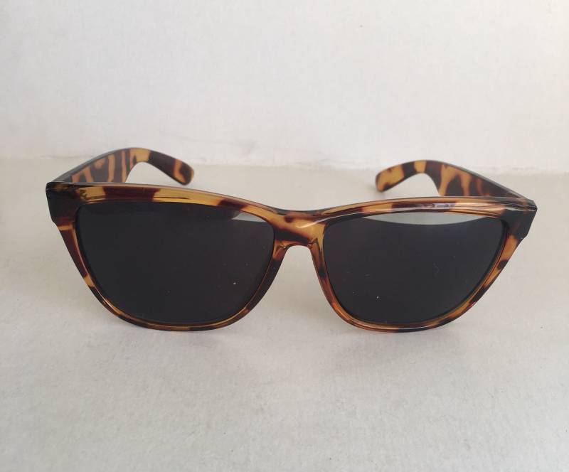 Vintage Braun Schildpatt Rechteckig Sonnenbrille von VintageSilo