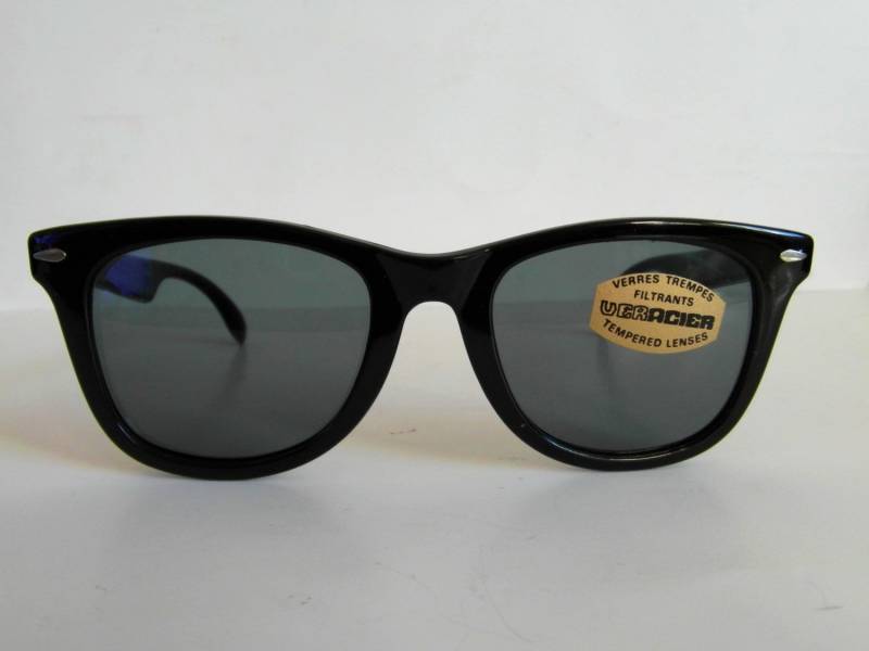 Vintage Schwarz Französisch Wayfarer Sonnenbrille Vintage Schwarz Französisch Wayfarer Sonnenbrille von VintageSilo