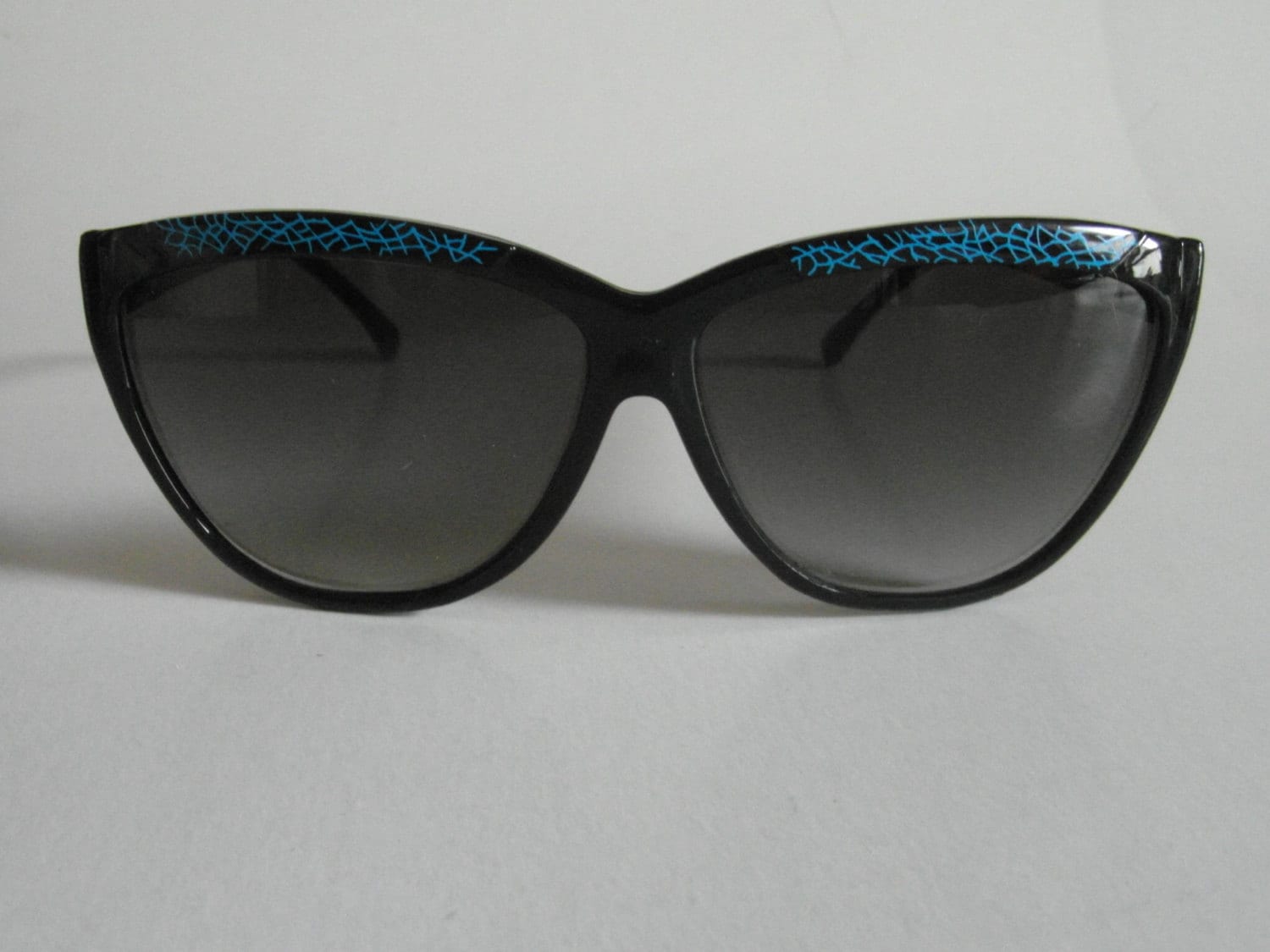 Vintage Schwarz & Blaue Nets Brows D-Brille Sonnenbrille Vintage Schwarz & Blaue Nets Brows D-Brille Sonnenbrille von VintageSilo