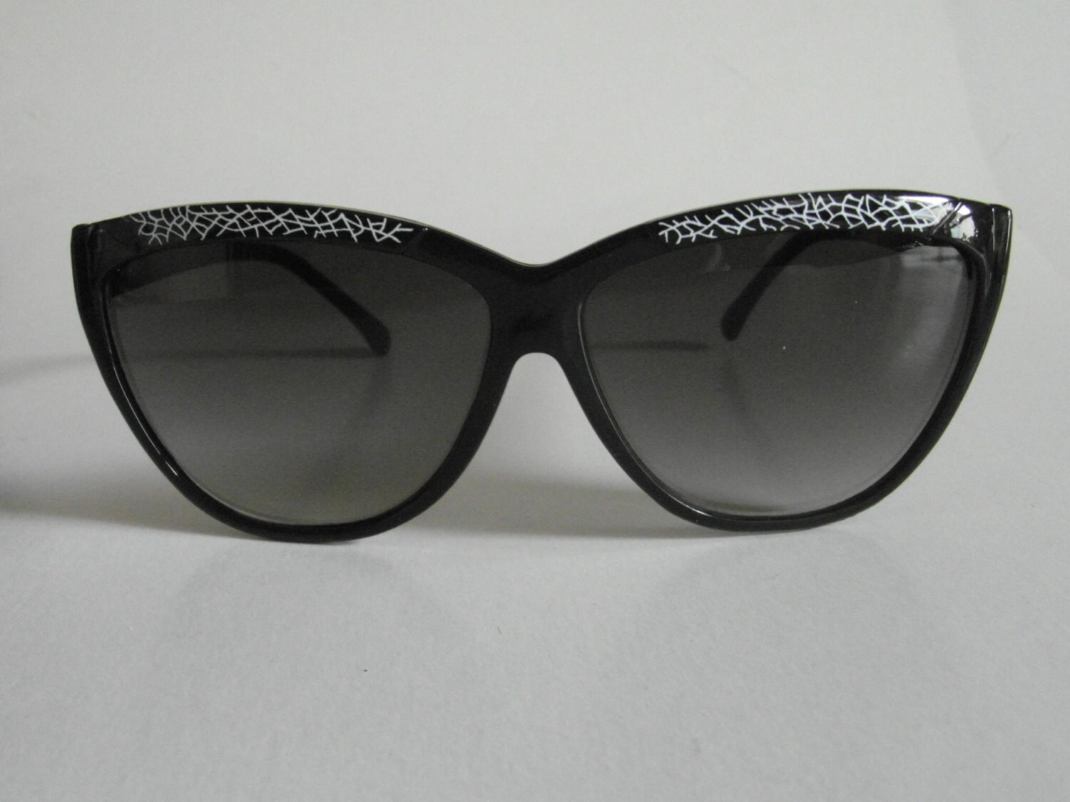 Vintage Schwarz & Weiß Nets Brows D-Brille Sonnenbrille Vintage Schwarz & Weiß Nets Brows D-Brille Sonnenbrille von VintageSilo